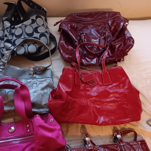 Coach purses - Picture 4 of 4